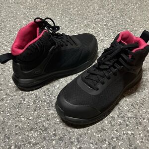 Timberland Womens work shoes size 5.5